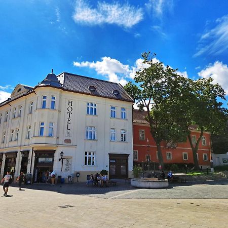 Hotel Domus Collis Дьор Екстериор снимка