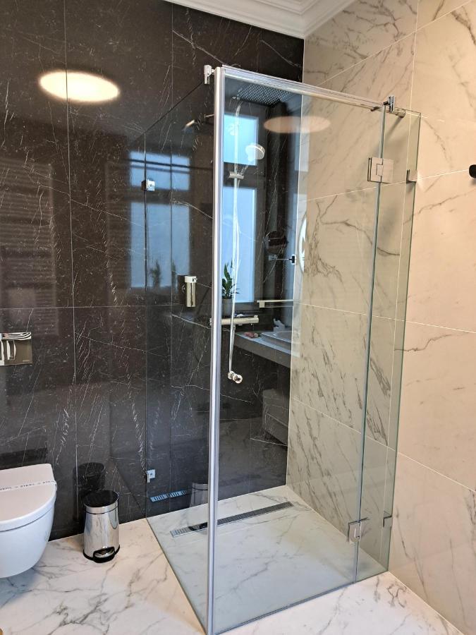 Hotel Domus Collis Дьор Екстериор снимка